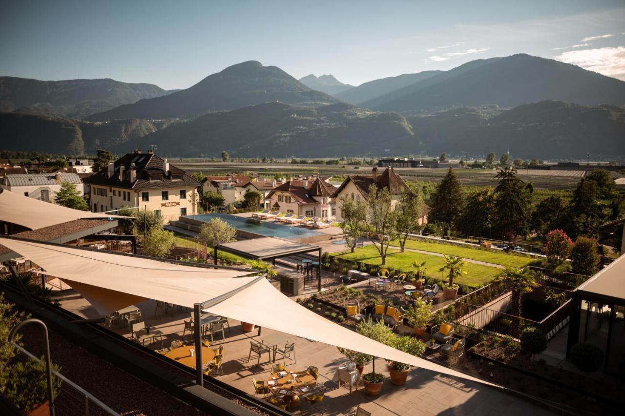 Hotel Muchele Postal / Burgstall Bagian luar foto