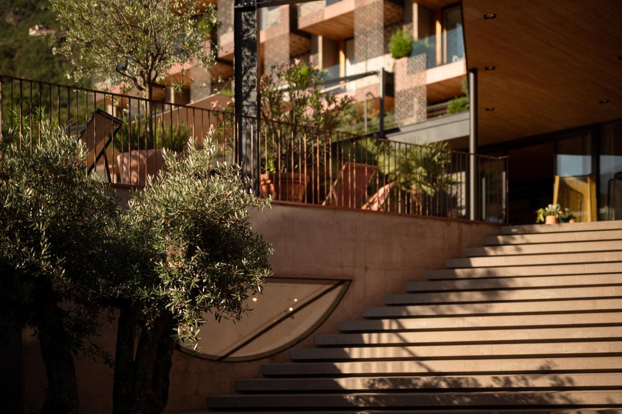 Hotel Muchele Postal / Burgstall Bagian luar foto