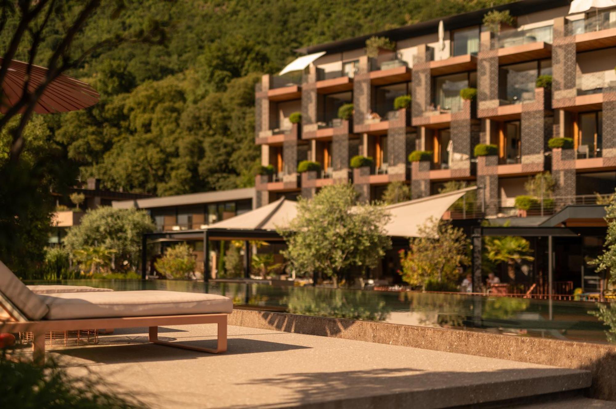 Hotel Muchele Postal / Burgstall Bagian luar foto