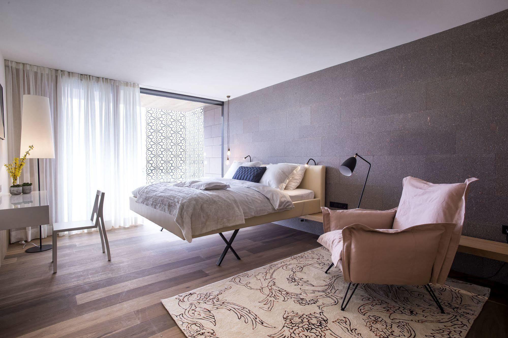 Hotel Muchele Postal / Burgstall Bagian luar foto