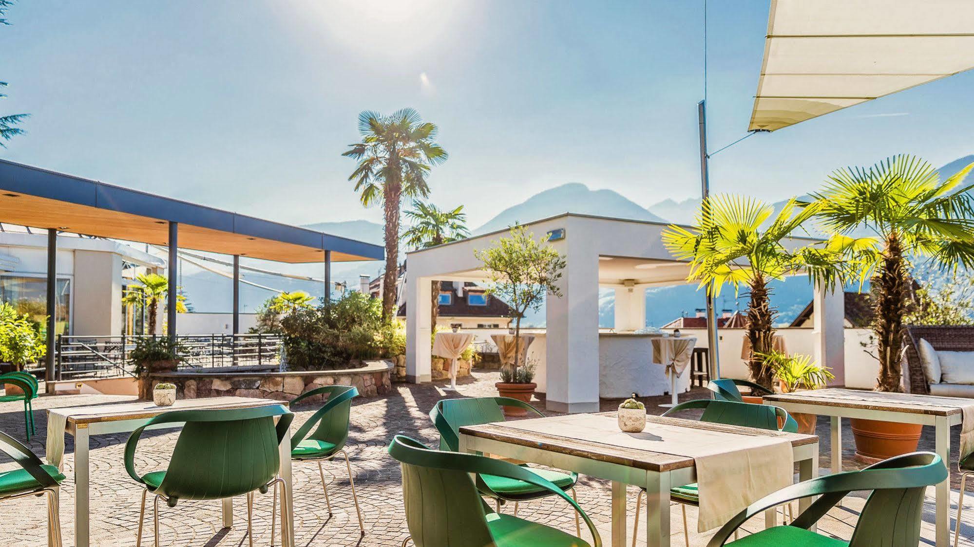 Hotel Muchele Postal / Burgstall Bagian luar foto